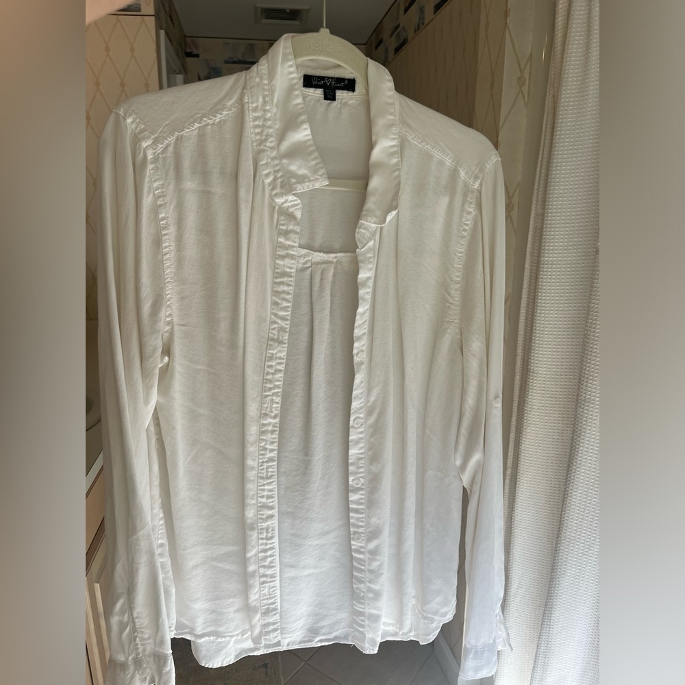 Button down white size XL.